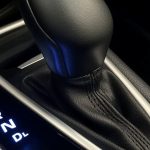 O que significa a letra P num carro com caixa de velocidades automática e como utilizá-la corretamente