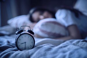 Como acalmar a ansiedade antes de dormir: 7 estratégias para descansar melhor