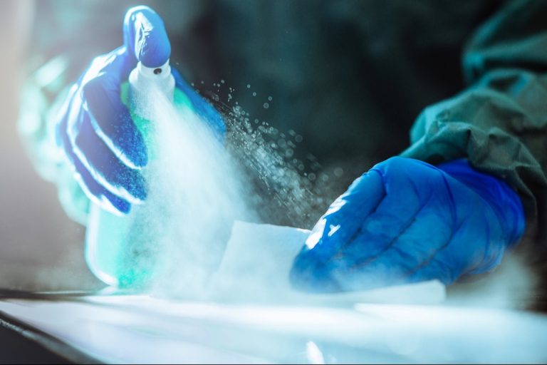 Água oxigenada com detergente: um truque caseiro para limpar e desinfetar facilmente