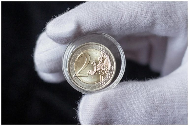 Pensavam que eram normais, mas valem uma fortuna: as moedas de 2 euros que pode ter em casa