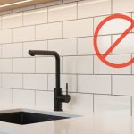 Adeus aos azulejos: a nova tendência em revestimentos para cozinhas em 2025