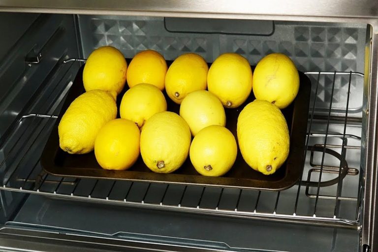 Por que é preciso colocar meio limão dentro do forno e para que serve