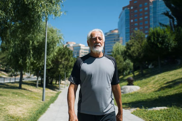 O que significa uma pessoa andar muito devagar, segundo a psicologia