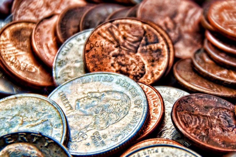 A moeda de 5 pesetas que vale até 95.000 €: milhões de espanhóis a tiveram nas mãos