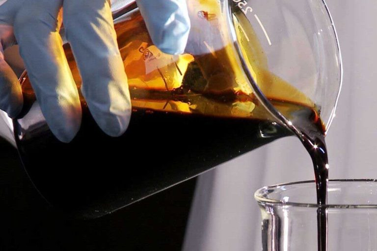 Cientistas da Northwestern desenvolveram um novo catalisador que permite reciclar plásticos misturados sem a necessidade de classificá-los previamente