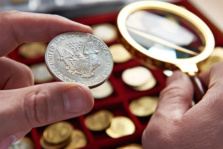 O feliz proprietário desta moeda de 10 centavos recebe quase 142 mil dólares