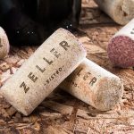 Não deite fora as rolhas de vinho: coloque-as em óleo de fritura usado para obter este efeito