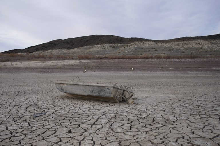 Uma barragem secou e deixou à mostra uma cidade com mais de 2000 anos