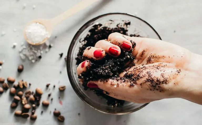 Lavagem das mãos com sal e café: por que é recomendável fazê-lo e para que serve